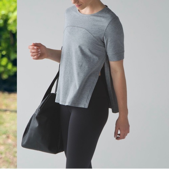 Lululemon like new Dash to Class short sleeve top - Picture 2 of 7